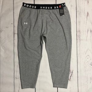 Under Armour XL Tapered Slouch Pants NWT